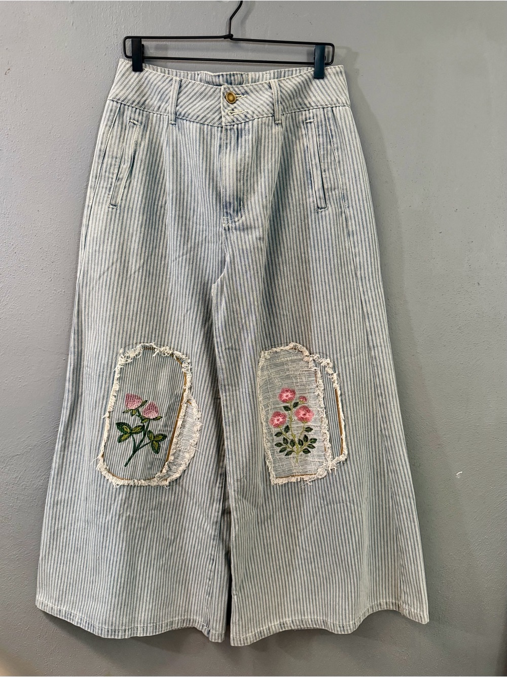 POL Light Blue Striped Wide-Leg Jeans with Pink Floral Embroidery